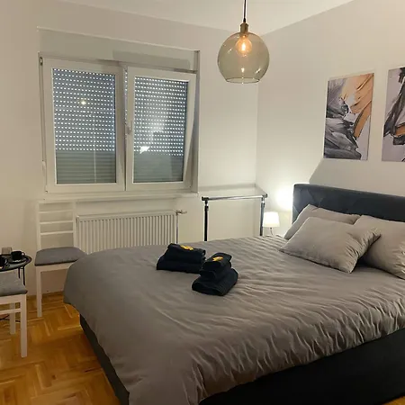 דירה Apartman Osmeh Na Dlanu *