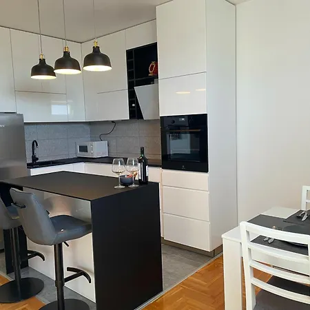 Apartman Osmeh Na Dlanu *